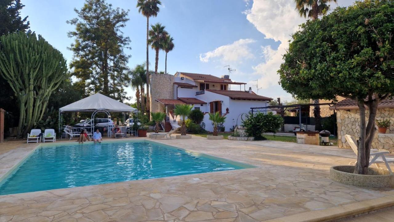 Вилла Casa Di Lu' Флоридия Экстерьер фото